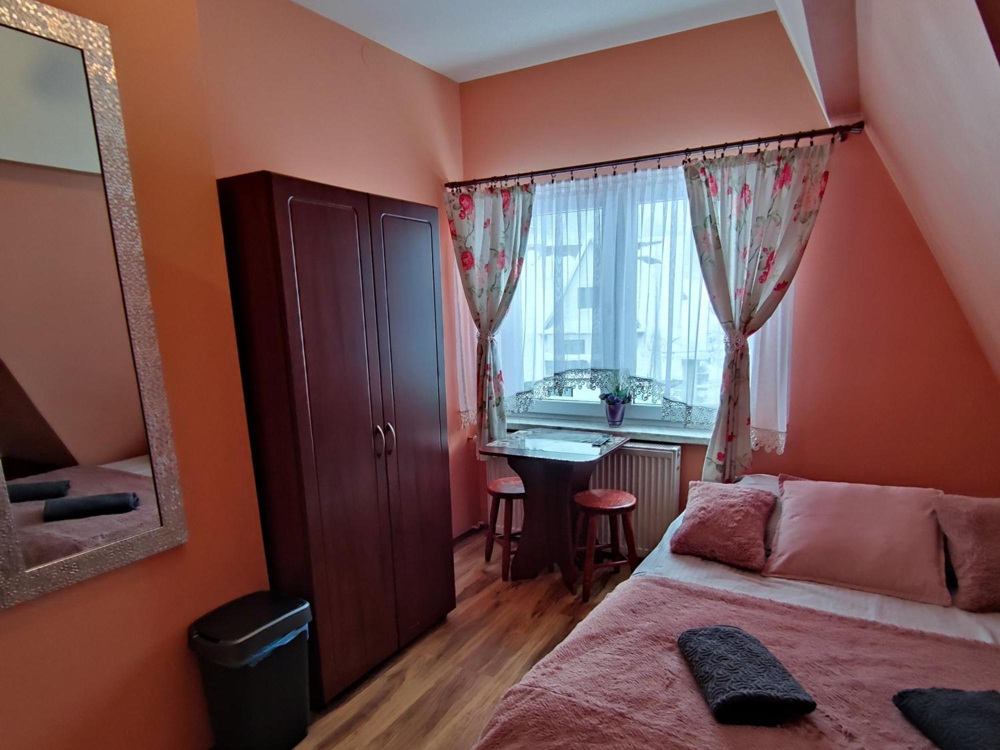 Pokoje I Apartamenty Regionalny Styl Ul Krole 1A זקופאנה חדר תמונה
